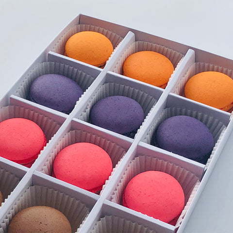 12 Piece Macaron Box